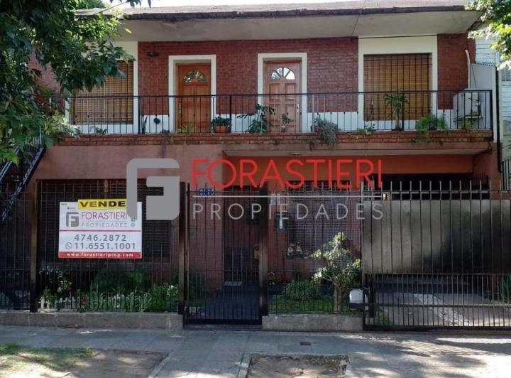 Casa · 129m² · 5 Ambientes · 2 Cocheras