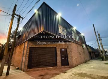 Bodega-Galpón · 245m² · Galpon en Venta Paso del Rey