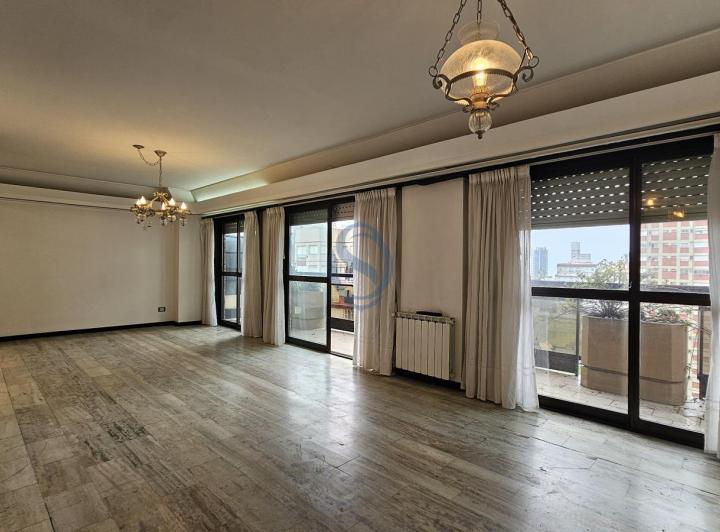 Departamento · 240m² · 7 Ambientes · 3 Cocheras