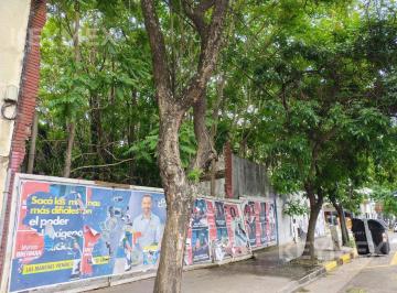 Terreno · Terreno Venta Av Caseros 1500.constitucion, Sup. Vend.1.900 m² Aprox, Planos Aprobados