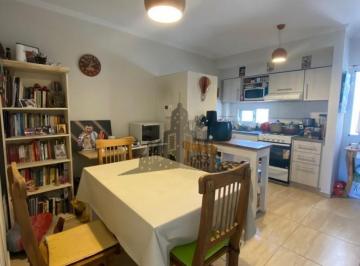 Departamento · 31m² · 2 Ambientes · Venta - Caseros Norte - Depto Dos Ambientes con Balcon - Apto Credito Bancario