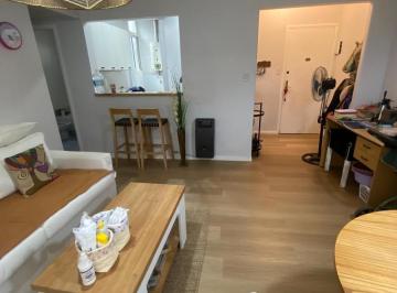 PH · 50m² · 3 Ambientes · Venta de PH de 3 Ambientes, Segundo Piso por Escalera, Terraza Compartida en Villa Crespo