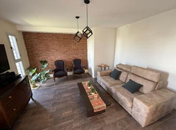 Casa de 5 ambientes, Colonia Tirolesa · Venta Hermosa Casa! Colonia Tirolesa. Tranquilidad y Cercanía