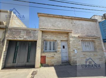 Casa · 173m² · 2 Dormitorios · 1 Cochera · Casa en Mariano Moreno