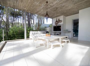 Casa · 1000m² · 5 Ambientes · 2 Cocheras · Casa en Rincón del Indio