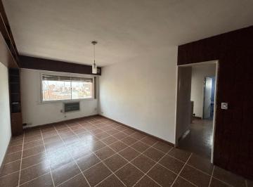 Departamento · 61m² · 3 Ambientes · Oportunidad Departamento de 3 Ambientes en Venta - San Martin Centro