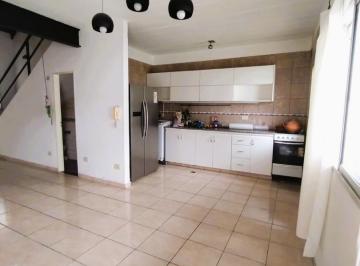 PH · 80m² · 3 Ambientes · 1 Cochera · Alquiler Duplex Tres Ambientes en Villa Ariza. Ituzaingó