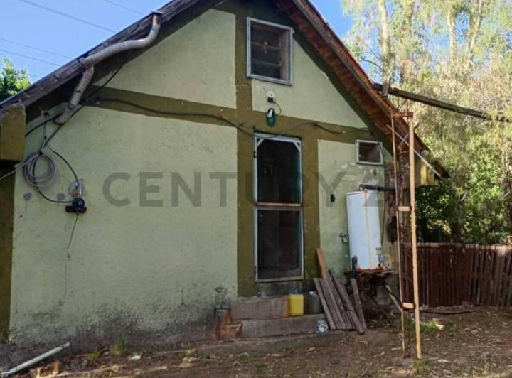 Terreno · 174m² · 6 Ambientes · 2 Cocheras