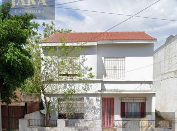 Casa · 477m² · 4 Ambientes · 1 Cochera · Casa 4 Ambientes Berazategui