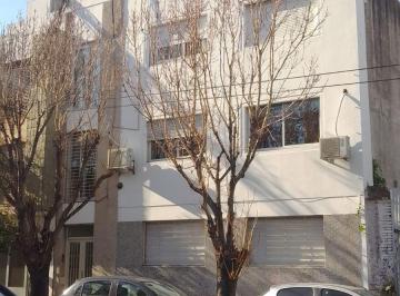 Departamento de 3 ambientes, La Plata · Dto 55 y 14, en Primer Piso por Escalera, Living Comedor, Cocina Comedor, 2 Dorm., Lavadero.
