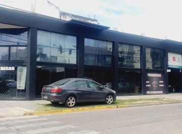 Local comercial · 355m² · Venta Local en Caseros
