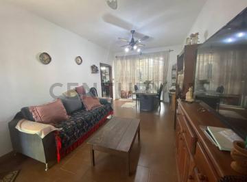 PH · 65m² · 2 Ambientes · Venta de PH de 2 Ambientes Al Frente con Patio y Terraza Lanús Oeste