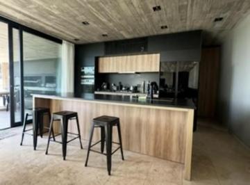Casa · 900m² · 8 Ambientes · 4 Cocheras · Casa en Venta Costa Esmeralda Ecuestre 161, Costa Atlantica
