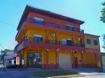 Edificio · 245m² · 6 Ambientes · 1 Cochera · Edificio Comercial y Residencial, Locales, Departamentos