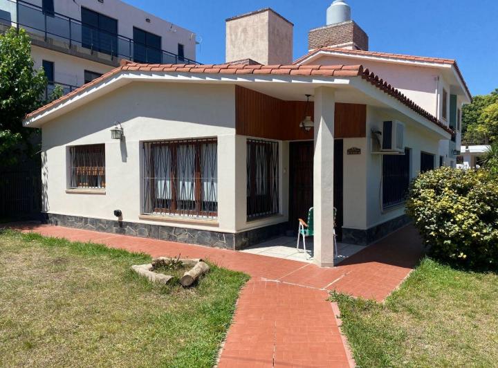 Casa · 130m² · 5 Ambientes