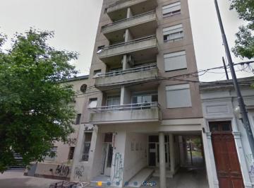 Departamento de 1 ambiente, La Plata · Monoambiente con Patio en Alquiler