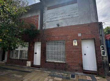 Casa de 4 ambientes, Lanús · Casa en 2 Plantas con Vivienda de Corte Antiguo Apta 2 Elias