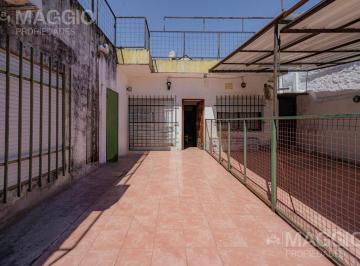 Casa · 133m² · 4 Ambientes · 1 Cochera · Casa Venta en Villa Luzuriaga