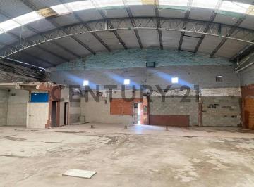 Depósito · 912m² · 3 Cocheras · Venta Depósito en Grand Bourg.