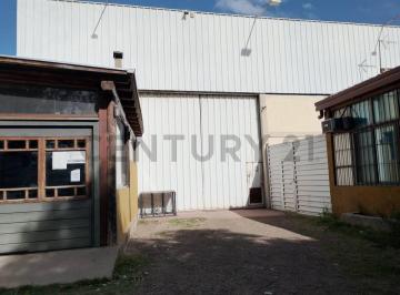 Oficina comercial · 700m² · 7 Ambientes · Century 21 Vende Galpón Comercial, Industrial y Vivienda