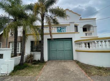 Foto · Oficina Alquiler Barrio Urca Planta Alta con Ingreso Compartido 70 m² 2 Baños