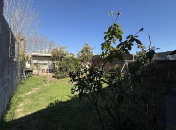 Casa · 150m² · 4 Ambientes · 1 Cochera · Venta Casa a Reciclar o Ideal Flipping - Toma Permuta Menor Valor