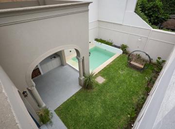 Casa · 205m² · 4 Ambientes · 1 Cochera · Casa en Venta 3 Dorm. - Rosario Abasto