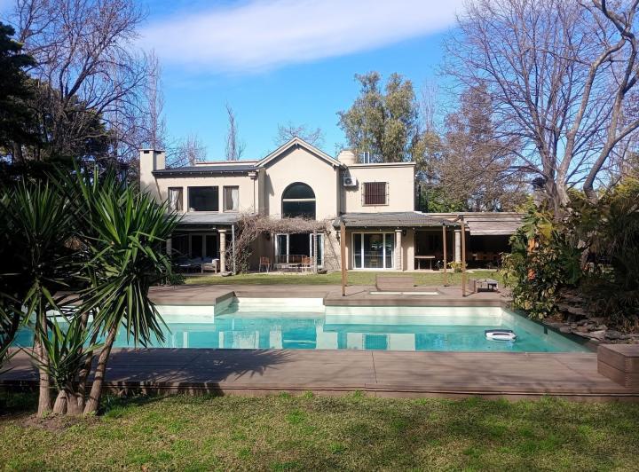 Casa · 502m² · 10 Ambientes · 7 Cocheras