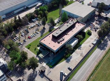 Oficina comercial · 400m² · 10 Cocheras · Oficina Corporativa en Panamericana y Henry Ford Alquiler