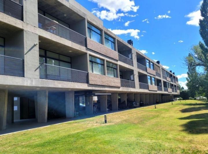 Departamento · 64m² · 2 Ambientes · 1 Cochera
