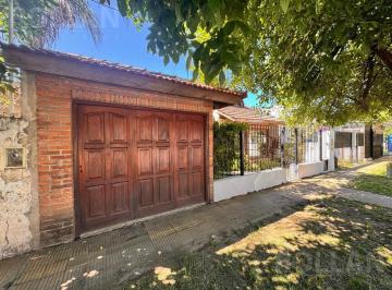 Casa · 84m² · 3 Ambientes · 1 Cochera · Venta Casa en Lote Propio en Carapachay