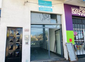 Local comercial · 40m² · Local Ante Esquina Mosconi - Zona Plaza del Cañón