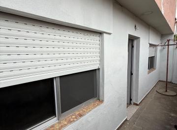 PH de 4 ambientes, Lomas de Zamora · PH de 70 m² con 2 Dorm. en Alquiler, Lomas de Zamora