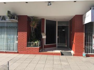 Departamento en Venta de 3 ambientes  · Excelente Departamento Al Frente