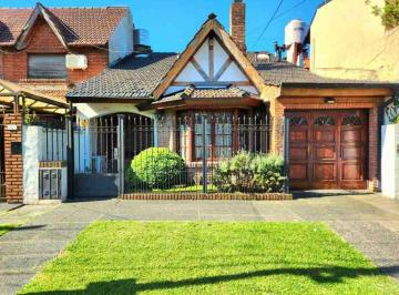 Casa de 5 ambientes, Ituzaingó · Chalet en Venta en Ituzaingo Norte
