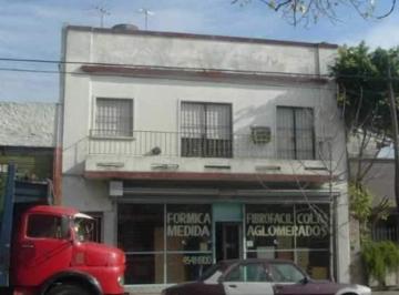 Bodega-Galpón de 4 ambientes, Villa Urquiza · Venta con Renta. Local Comercial con Galpon y Departamento de 4 Amb Mas Terraza
