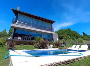 Casa · 173m² · 4 Ambientes · 2 Cocheras · Casa de 4 Ambientes en Sierra de Los Padres