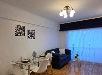 CRP-CRP-3228_2 · Venta Departamento 3 Ambientes a La Calle con Balcón