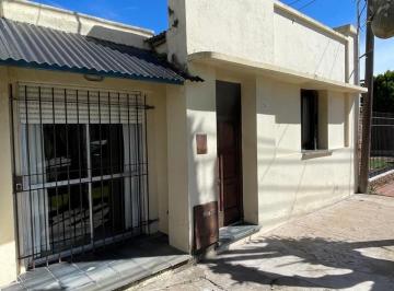 Casa · 88m² · 3 Ambientes · Casa en Venta - 2 Dorm. 1 Baño - 25 de Mayo