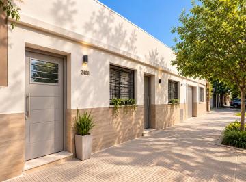 Casa de 3 ambientes, Lanús · Venta Casa Lote Propio 8.66 X 26 - Patio y Fondo Libre - Rodeada de Avs