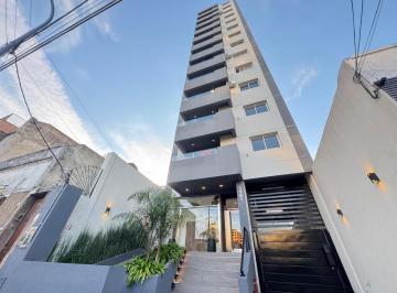 Departamento de 3 ambientes, Lanús · Departamento de 65 m² con 1 Dormitorio en Venta en Lanús Este