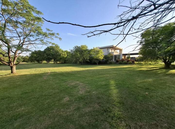 Terreno · 1450m²