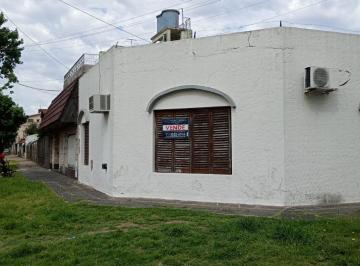 PH de 3 ambientes, La Matanza · PH Al Frente Tipo Casa, con 80 m², 2 Dorm., Garaje y Terraza, en Lomas del Mirador