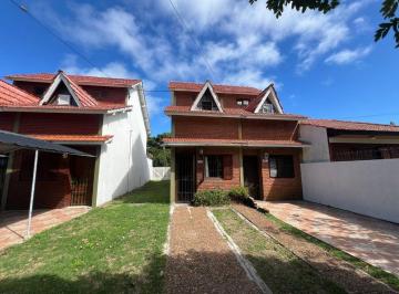 PH de 4 ambientes, Costa Azul · Triplex Calle San Juan con Terreno