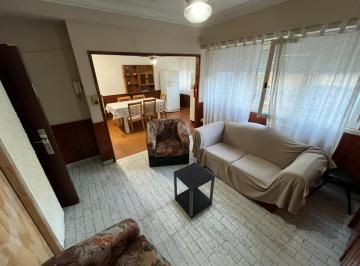 PH · 72m² · 7 Ambientes · 1 Cochera · PH a La Venta en La Plata, Buenos Aires.