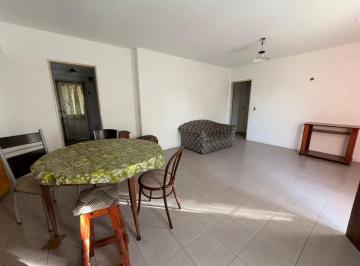 Casa · 70m² · 3 Ambientes · 1 Cochera · Casa 3 Ambientes en Lomas del Golf