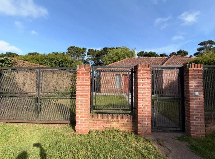 Casa · 70m² · 4 Ambientes · 1 Cochera