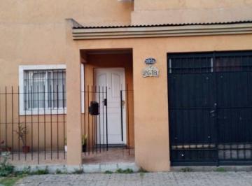 - Casa con una ubicación excelente en San Isidro, a 1 cuadra de Av. Marquez con  · Venta Casa 5 Ambientes Boulogne San Isidro