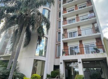 Departamento de 4 ambientes, Quilmes · Impecable Piso Cuatro Ambientes Inmejorable Ubicacion Bernal Centro