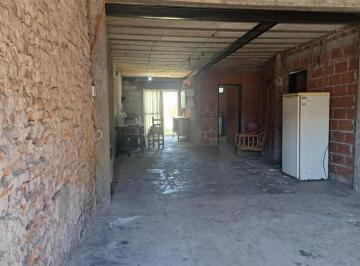 Casa · 75m² · 3 Ambientes · 2 Cocheras · Venta Casa en Moreno